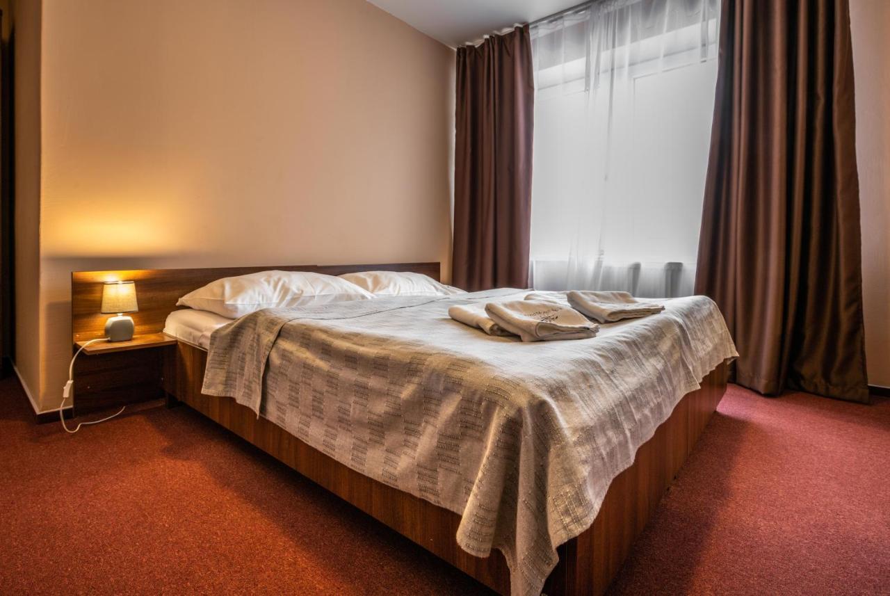 Grand Hotel Rooms Spisske Tomasovce Exterior photo